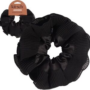 Black Pleated Scrunchie